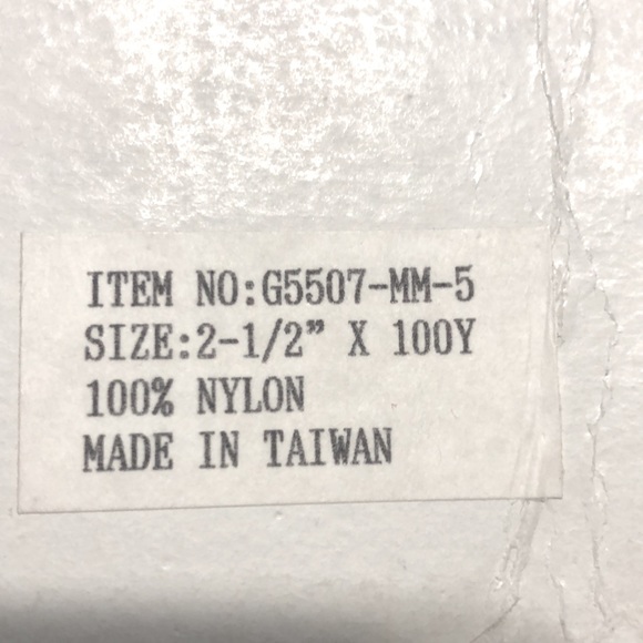 WHITE MOIER’ 2 1/2” WIDE RIBBON  APPROX 50 YARDS 100% NYLON WIRED - Picture 3 of 3